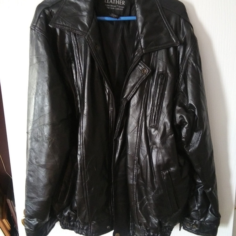 Man's leatherbomber jacket
